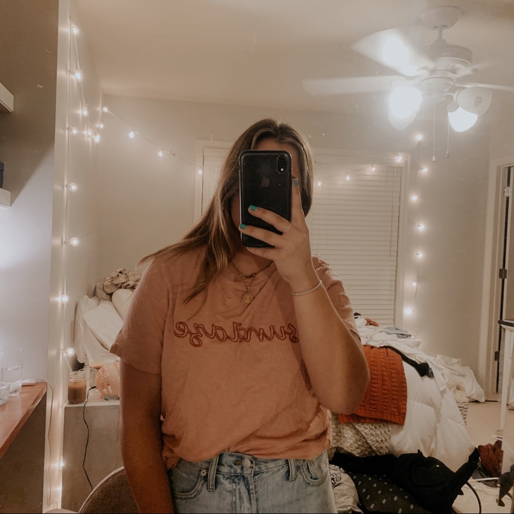 Sundaze Graphic Tee